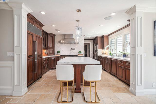 91 RED CYPRESS CT, Danville CA: https://media.crmls.org/mediaz/6ea005f7-fc92-438b-b594-276e986eb799.jpg