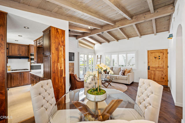 3715 Sunset Lane, Oxnard CA: https://media.crmls.org/mediaz/6ea006e7-96e6-432e-9e3f-2dcab10cbbcb.jpg