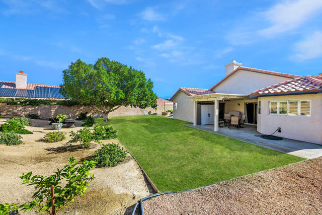 78524 San Marino Court, La Quinta CA: https://media.crmls.org/mediaz/6ea02377-0483-4e60-890a-212a4e13c15d.jpg