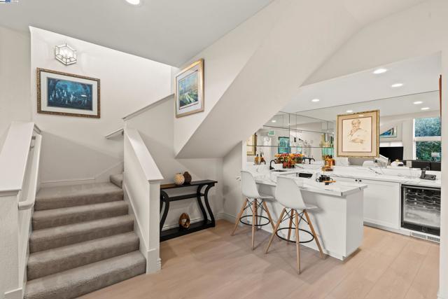 3146 Blackhawk Meadow Dr, Danville CA: https://media.crmls.org/mediaz/6ea0419e-4d37-4ea3-a642-cb8f49e141c5.jpg