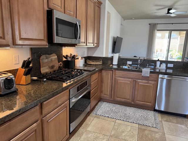 41325 Calle Servando, Indio CA: https://media.crmls.org/mediaz/6ea04e05-26a2-4c31-a97c-296538035381.jpg
