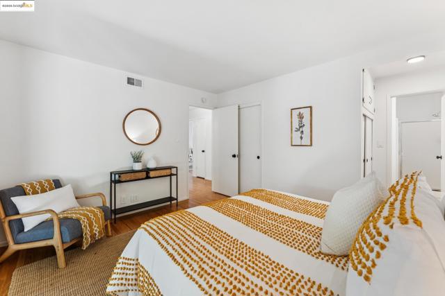 3129 Deseret Dr, Richmond CA: https://media.crmls.org/mediaz/6ea11dfe-a14e-4cf0-8739-bac762edb87f.jpg