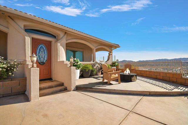 6207 Red Bluff Avenue, Yucca Valley CA: https://media.crmls.org/mediaz/6ea1858c-657d-4a0c-a346-4b3d80de3c18.jpg