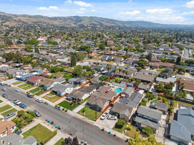4060 Gion Avenue, San Jose CA: https://media.crmls.org/mediaz/6ea20f2d-62e6-4309-980a-9bb7a22eac3e.jpg
