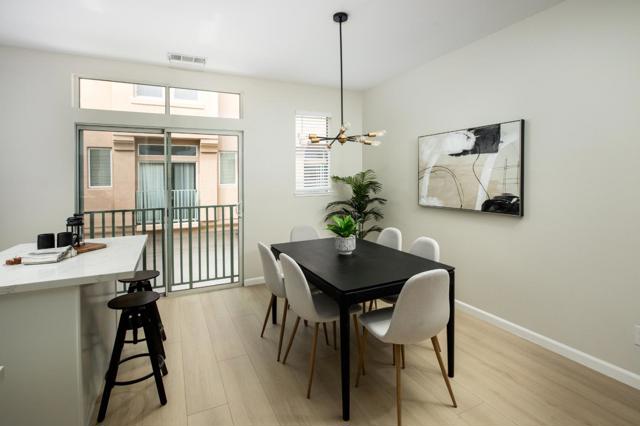 143 Frederick Court, Mountain View CA: https://media.crmls.org/mediaz/6ea21cf1-0971-48a1-9178-8e02cb36ff6e.jpg