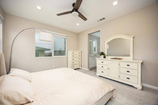 2097 Bluestone Cir, Chula Vista CA: https://media.crmls.org/mediaz/6ea301b8-4795-4189-87e8-71bcbe9e0c80.jpg