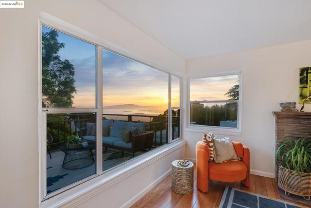 1310 Grizzly Peak Blvd, Berkeley CA: https://media.crmls.org/mediaz/6ea3eb7b-a0ae-4e5f-910e-ec6bce65585f.jpg