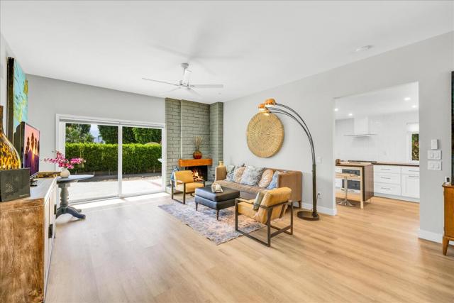 44289 Venice Court, Palm Desert CA: https://media.crmls.org/mediaz/6ea4360a-3216-4449-8947-6b049b675b98.jpg
