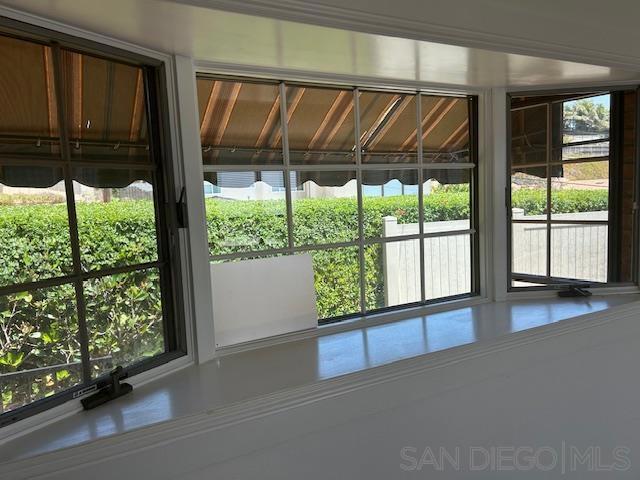 3154 Lloyd St, San Diego CA: https://media.crmls.org/mediaz/6ea4a80e-1495-4f8a-8986-c5de603e77c6.jpg
