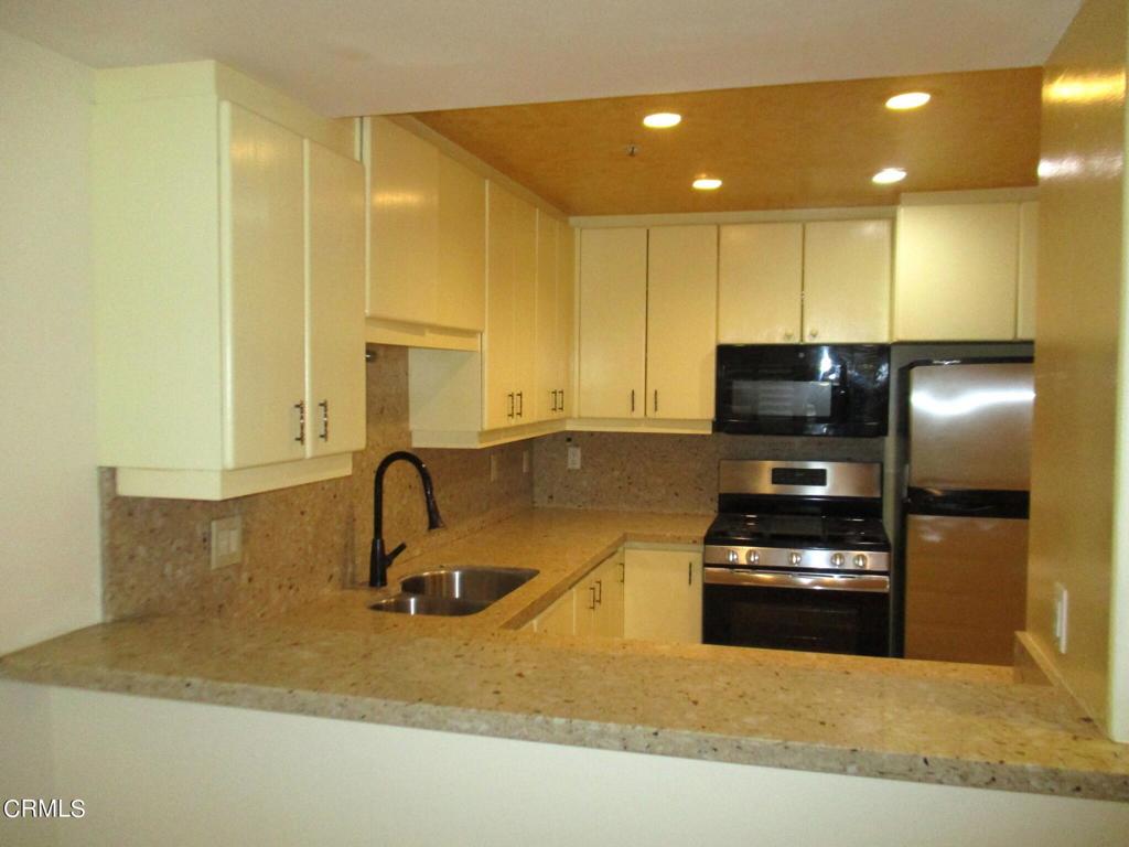 335 S Sierra Madre Boulevard 107, Pasadena, CA 91101