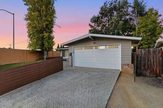1101 Palamos Avenue, Sunnyvale CA: https://media.crmls.org/mediaz/6ea53f32-5eb1-48bb-9fa2-44105c99b4b4.jpg