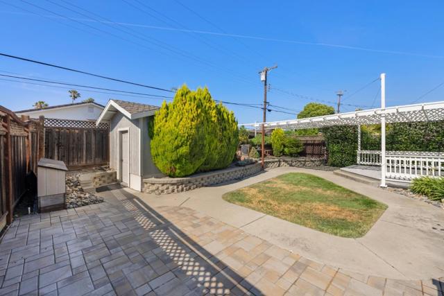 485 Sioux Lane, San Jose CA: https://media.crmls.org/mediaz/6ea56392-9d42-4319-82a5-d5947c82b519.jpg