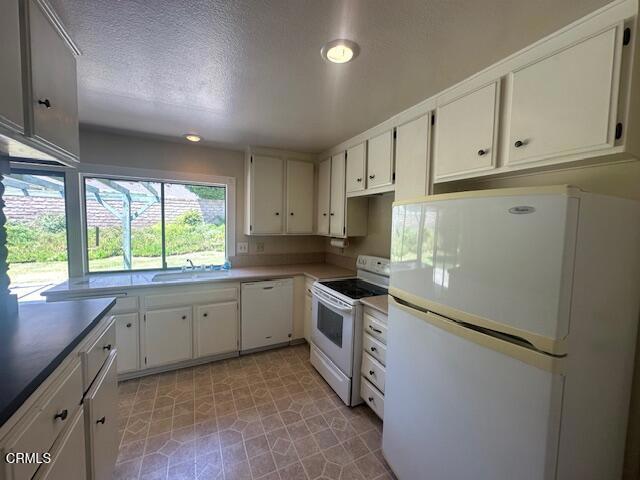 1120 Sunnyglenn Avenue, Ojai CA: https://media.crmls.org/mediaz/6ea59d79-a737-4d8f-94a6-8da6184ad15a.jpg