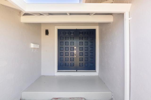2749 Scottsdale Drive, San Jose CA: https://media.crmls.org/mediaz/6ea5e729-d1fb-4b4c-b996-8ddf5941a1f9.jpg