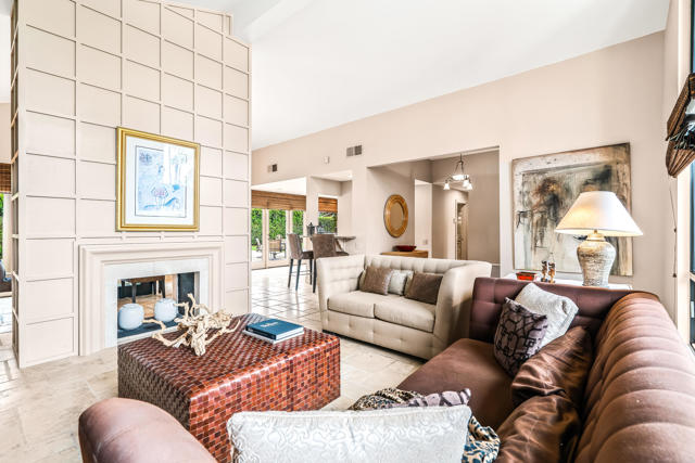 2305 E Sonora Road, Palm Springs CA: https://media.crmls.org/mediaz/6ea728db-b0df-47c0-bc9f-c8fa40b7c77d.jpg