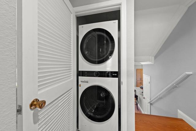 160 Troon Way, Half Moon Bay CA: https://media.crmls.org/mediaz/6ea80d1b-5ac1-417e-81e2-8fbca126a642.jpg