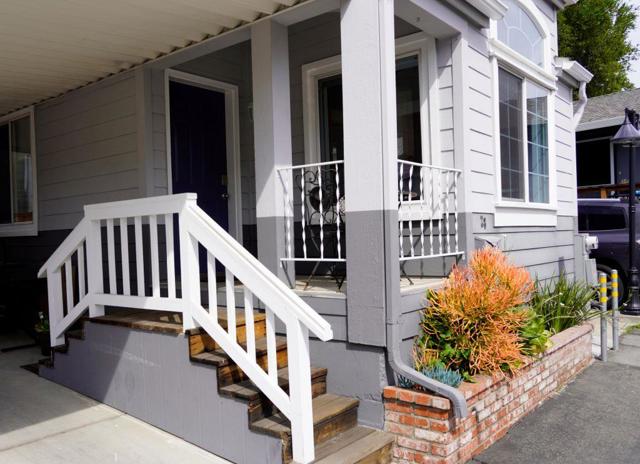 14685 Oka Road, Los Gatos CA: https://media.crmls.org/mediaz/6ea83df7-9f05-401a-a315-c9c703cf9ac9.jpg