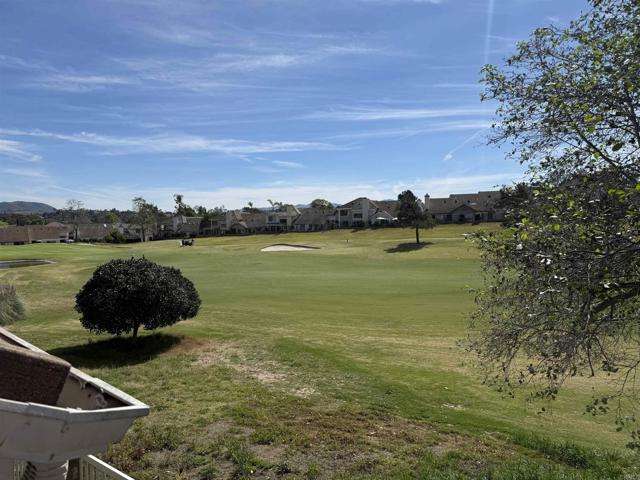 Detail Gallery Image 3 of 38 For 1091 Shadowridge Dr #118,  Vista,  CA 92081 - 2 Beds | 2 Baths