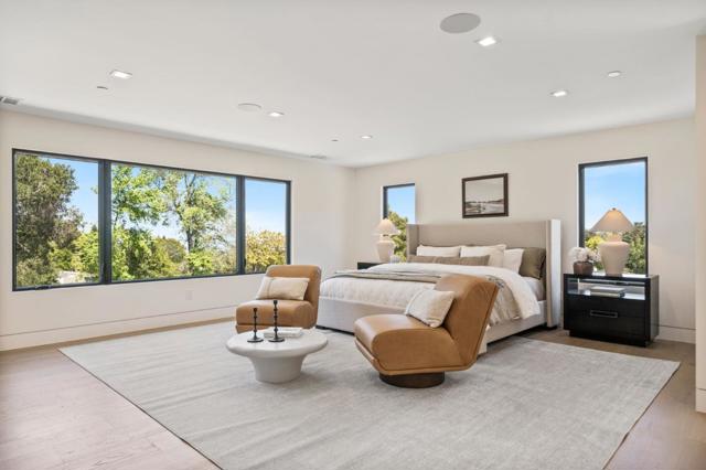 510 Darrell Road, Hillsborough CA: https://media.crmls.org/mediaz/6ea94160-a186-470d-a3d3-61360d40ea0a.jpg