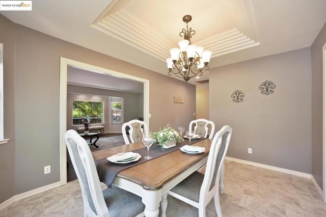 3196 Sudbury RD, Cameron Park CA: https://media.crmls.org/mediaz/6ea9e2d9-5708-47d8-abac-0a0746798ccd.jpg
