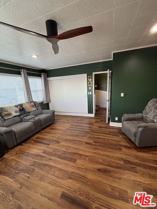 13025 Dewey Street, Los Angeles CA: https://media.crmls.org/mediaz/6eab323d-0b28-40d7-bb7d-7e4d7bc8658e.jpg