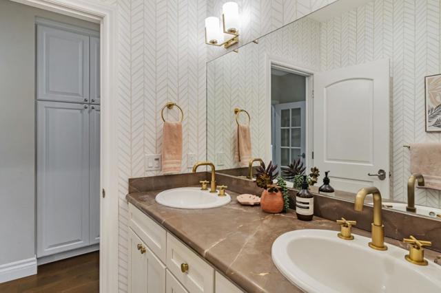 121 Carnoustie Drive, Half Moon Bay CA: https://media.crmls.org/mediaz/6eab3ce1-4957-4527-adee-76495fadab58.jpg