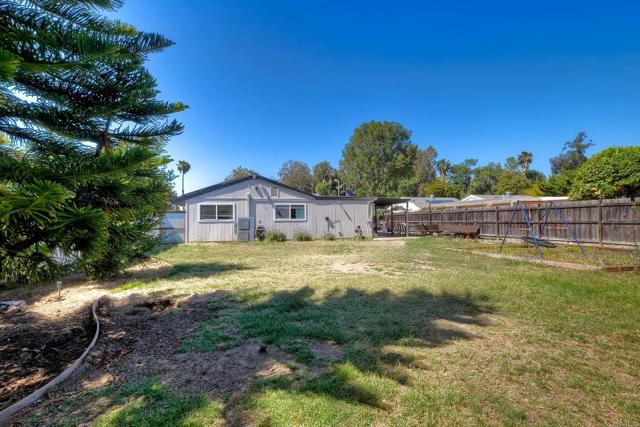Detail Gallery Image 27 of 52 For 1807 Calle Sinaloa, Vista,  CA 92084 - 4 Beds | 2 Baths