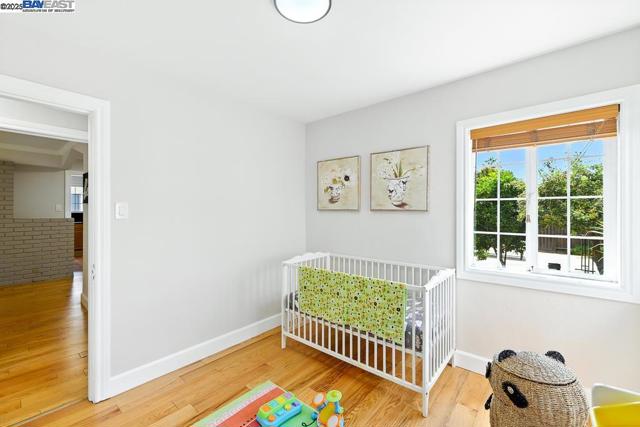 825 Billings Blvd, San Leandro CA: https://media.crmls.org/mediaz/6eac2feb-c369-446e-a645-49f2b59d0879.jpg