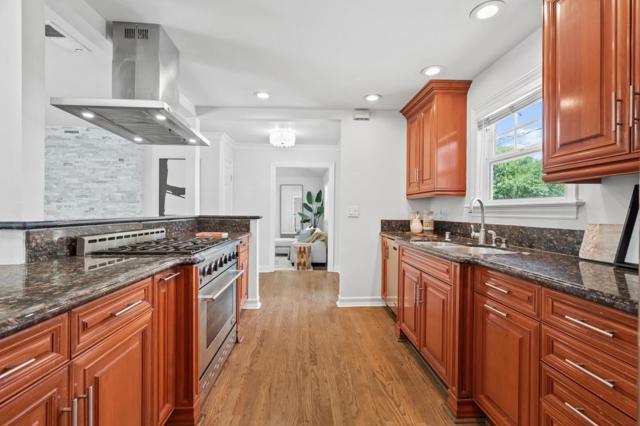 15670 Woodard Road, San Jose CA: https://media.crmls.org/mediaz/6eac7b28-1ba2-4433-aba7-3a8dcb26233f.jpg