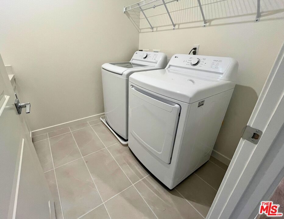 https://media.crmls.org/mediaz/6eae23e5-c600-43a9-9413-ef70e496c6ca.jpg?preset=X-Large