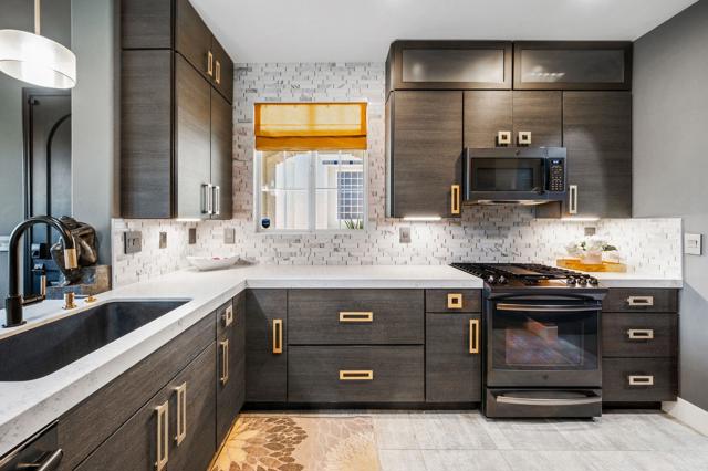 80884 Calle Azul, La Quinta CA: https://media.crmls.org/mediaz/6eaec6a7-ff5f-4f3c-8114-8474321ffaf1.jpg