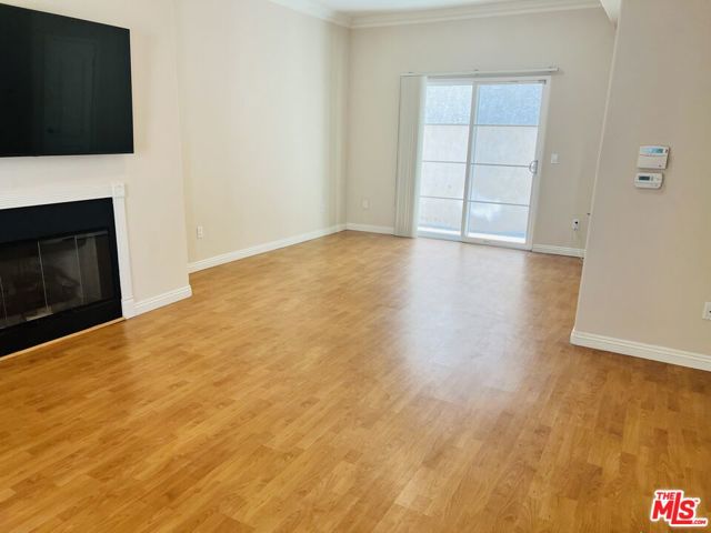 5719 Camellia Avenue, 109 photo 11