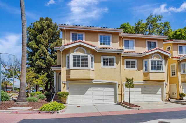 10 Tyrella Court, Mountain View CA: https://media.crmls.org/mediaz/6eaf594c-7b6c-4923-993c-8d8ac4f52156.jpg