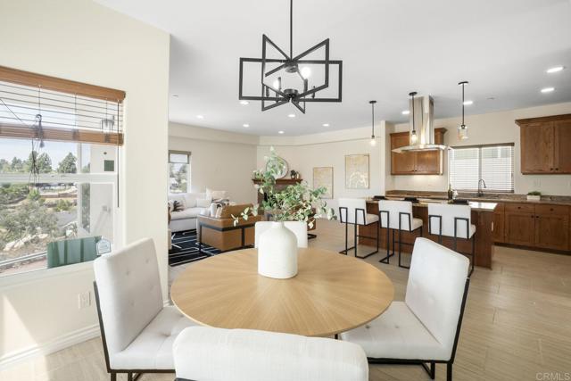 Detail Gallery Image 6 of 35 For 351 Maria Ave, Spring Valley,  CA 91977 - 3 Beds | 3 Baths