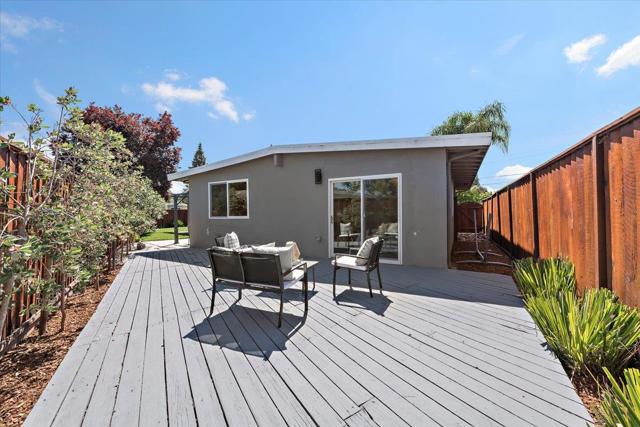 575 Fir Avenue, Sunnyvale CA: https://media.crmls.org/mediaz/6eb05075-b758-4253-9d68-5cad05942638.jpg
