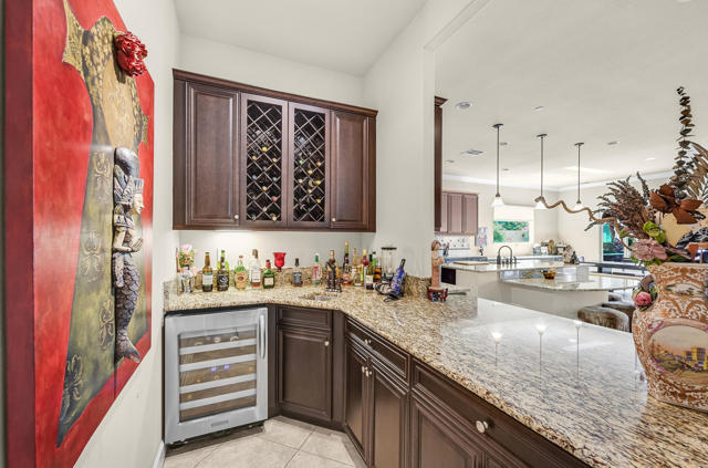 81569 Corte Monteleon, Indio CA: https://media.crmls.org/mediaz/6eb07d50-28e1-47fb-8705-168025e49da1.jpg