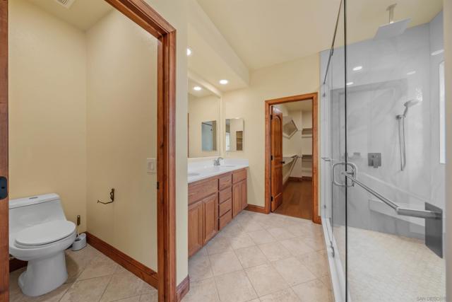 32991 Adelante St, Temecula CA: https://media.crmls.org/mediaz/6eb0ce4c-bbd7-4873-b32f-2198ddace366.jpg