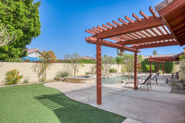 Image 43 of 49 For 44450 Ocotillo Drive