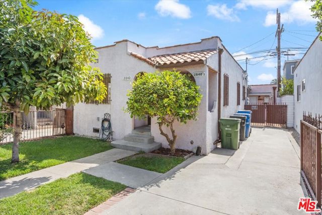 2840 S Mansfield Avenue, Los Angeles CA: https://media.crmls.org/mediaz/6eb214c8-046f-4472-9770-1f9f3b3b0214.jpg