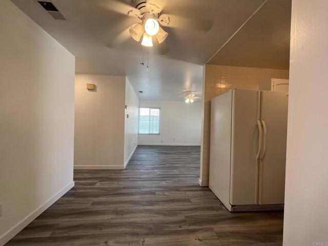 127 AVE DE LA MADRID, San Diego CA: https://media.crmls.org/mediaz/6eb25509-687b-4583-b684-a69612590630.jpg
