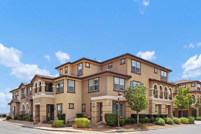 1605 Calabria Street, Santee CA: https://media.crmls.org/mediaz/6eb35382-5d94-434b-a5de-704c61c74e73.jpg