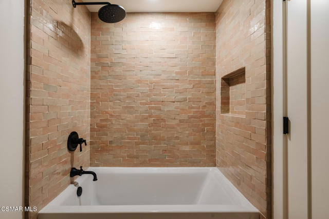 1207 Westridge Drive, Ventura CA: https://media.crmls.org/mediaz/6eb489f8-db87-4a95-9fcd-b4cf4efa4a03.jpg