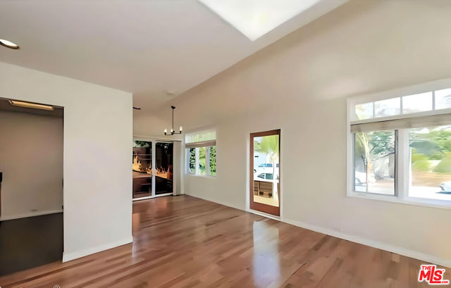 653 Marine Street photo 26