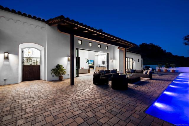 5758 60 Las Palomas, Rancho Santa Fe CA: https://media.crmls.org/mediaz/6eb76380-0627-4a10-bfdc-0a2e695ec9b4.jpg