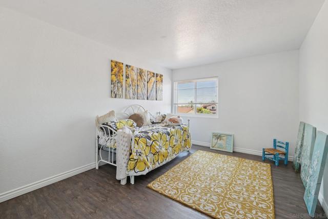 Image 34 of 69 For 10812 Elderwood Ln