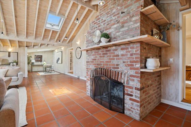 20345 Argonaut Drive, Saratoga CA: https://media.crmls.org/mediaz/6eb7eccc-8e33-4e07-8cba-c731c1c41bf6.jpg