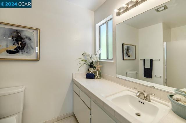 Image 46 of 58 For 640 Keith Court