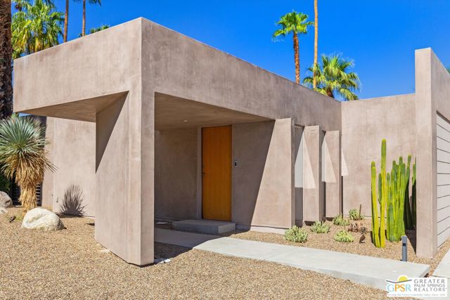 599 N Tercero Circle, Palm Springs, CA 92262