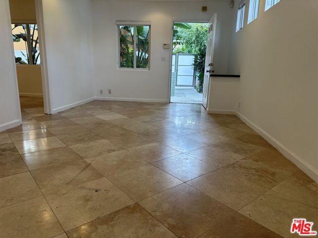 2454 Penmar, Venice CA: https://media.crmls.org/mediaz/6eb8db00-3a2a-4217-aadf-8f5590782fed.jpg