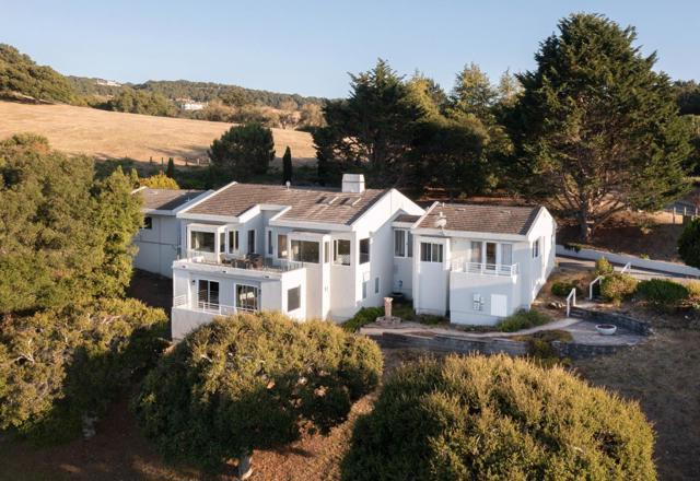 25681 Whip Road, Monterey CA: https://media.crmls.org/mediaz/6eb9aa57-b629-4acf-b8ae-ef639aad529f.jpg